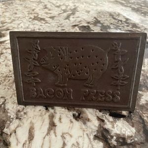 Bacon press